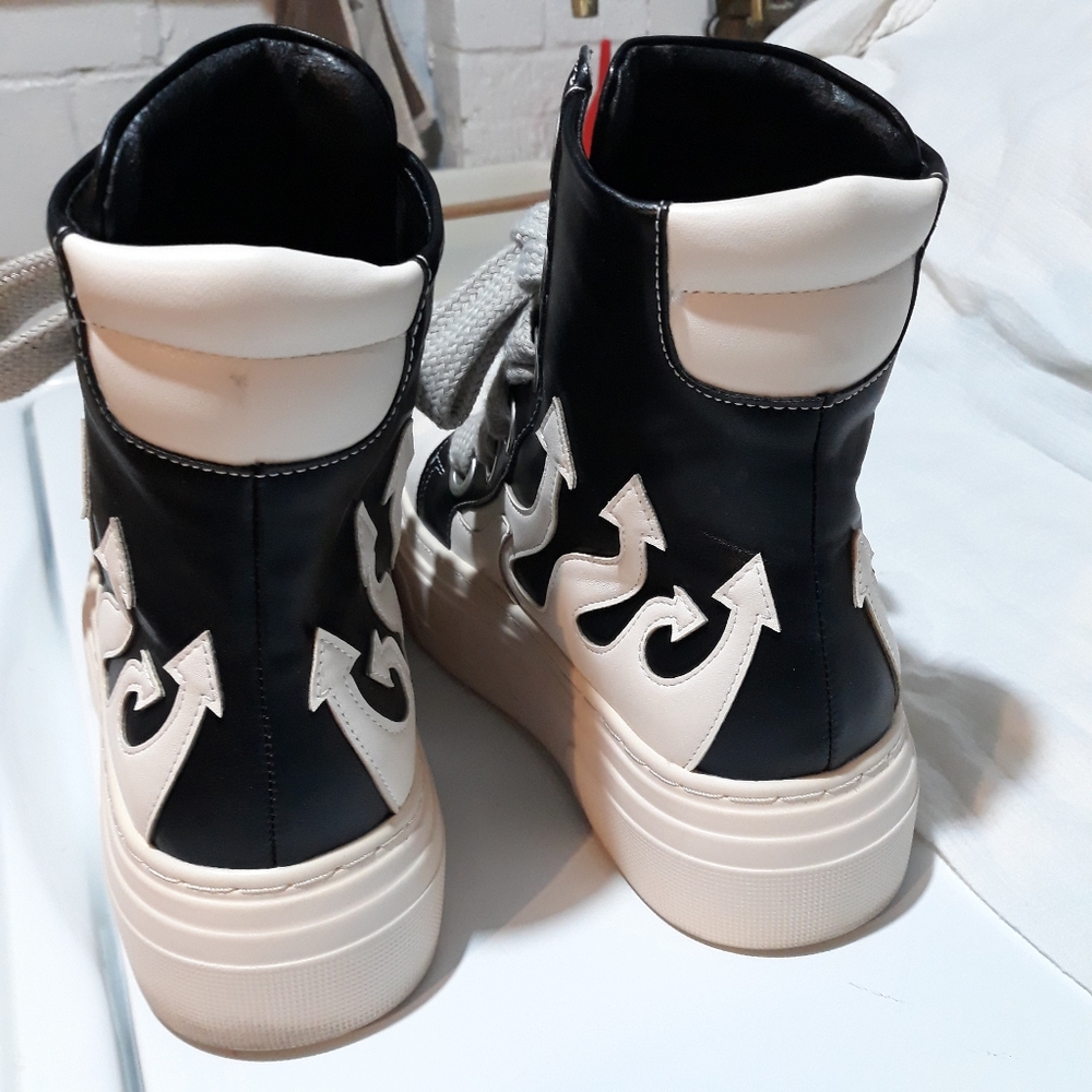 Fashion Black  White High-Top Sneakers Ankle Boots Platform Stick Sole Size 40 - Picture 11 of 12
